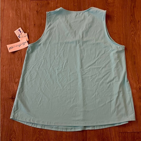 Lulu B Cooling UPF 50 Sleeveless V Neck Tank Top Aqua Blue XL NWT resort wear​ - Picture 7 of 12